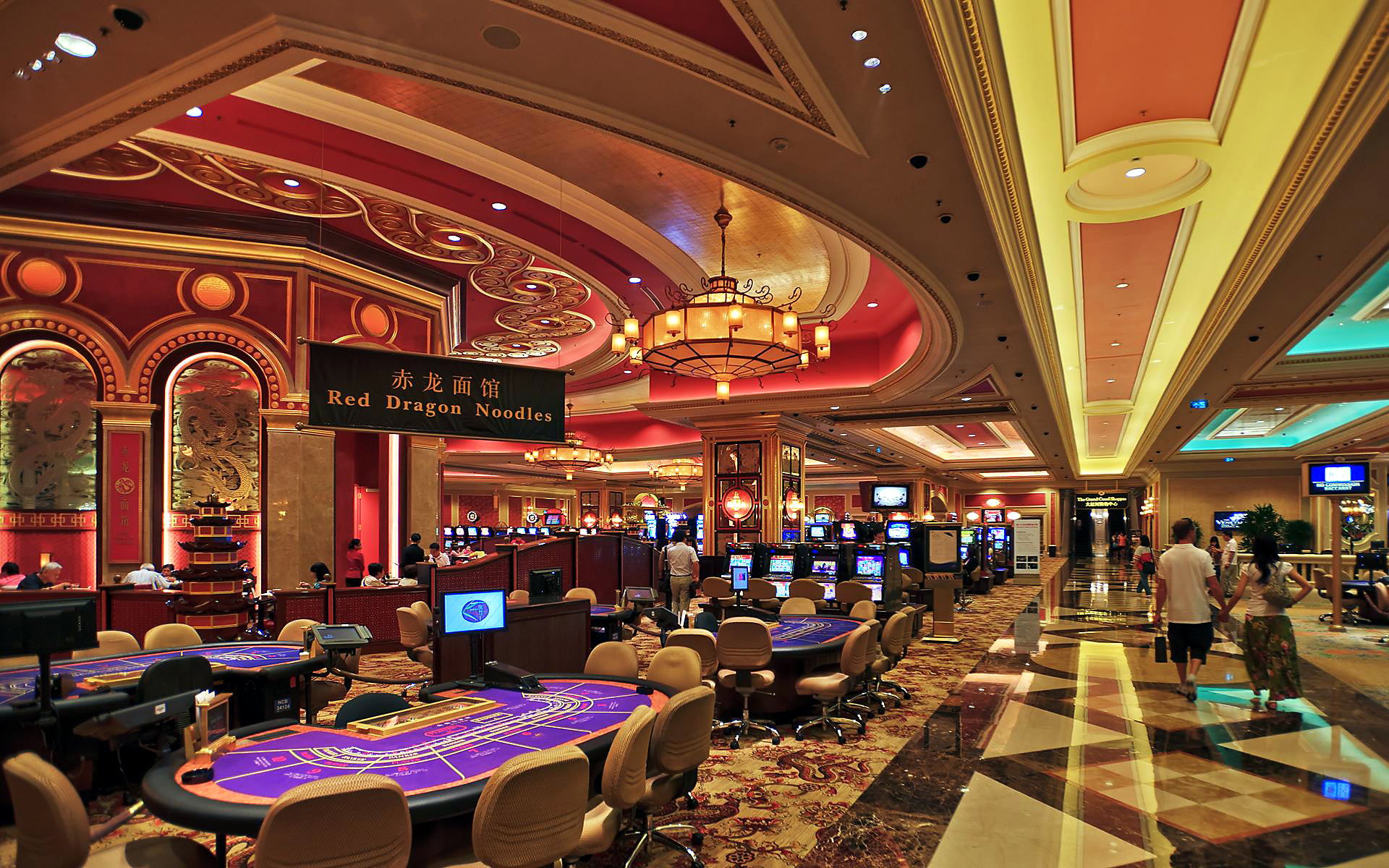 Slot Makinelerinde Dijital Dönüşüm: Gelişmeleri ve Stratejiler